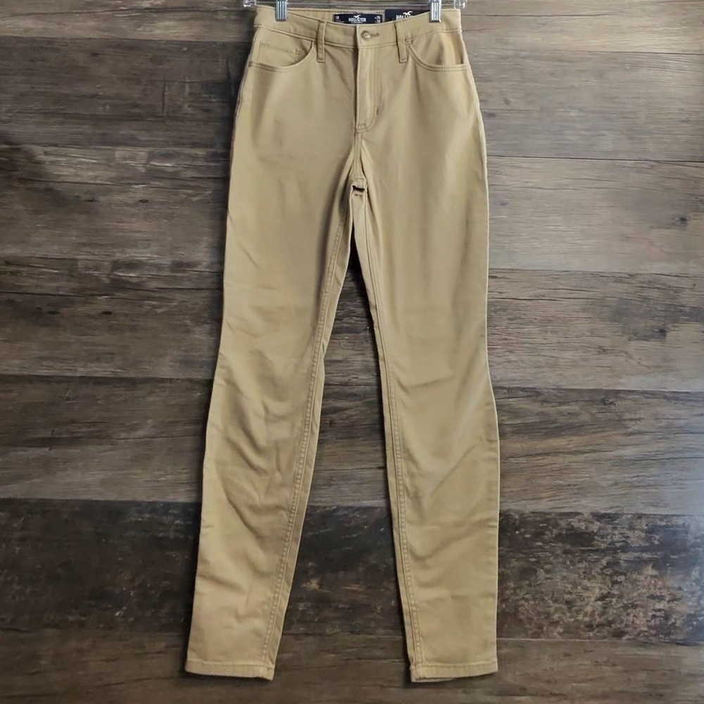 Hollister Women's High Rise Super Skinny Stretch Khaki Chinos